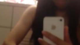 Seorang gadis (18 tahun) model bokep korea mematahkan jins dan bercinta di bar! [Porn dan Seks 18+]