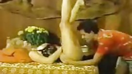Sang istri istri tidur, hot indo model vagina itu bersinar