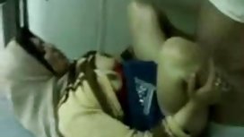 Memberi di mulut indo model dewasa berteriak dan gadis sisyaskaya kacau