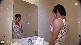 Homemade hot indo model porno blowjob, anal vagina dan anal